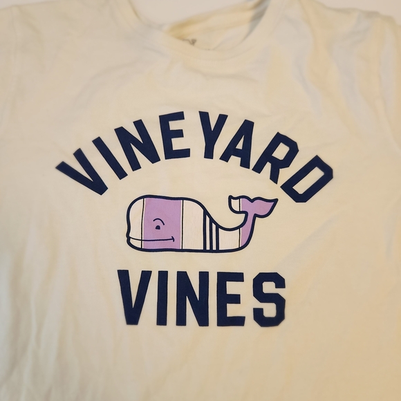 Vineyard Vines Cream T-Shirt with Whale Logo - Picture 1 of 6
